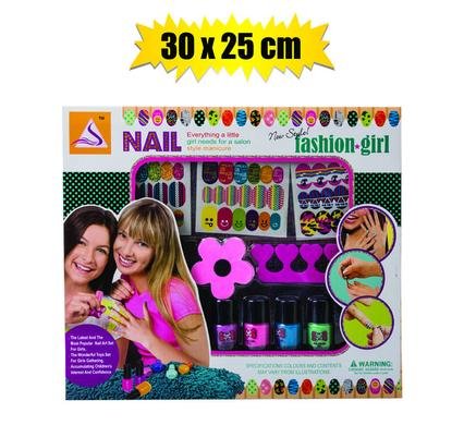 Make-up gift set polishes & acc 30x25cm