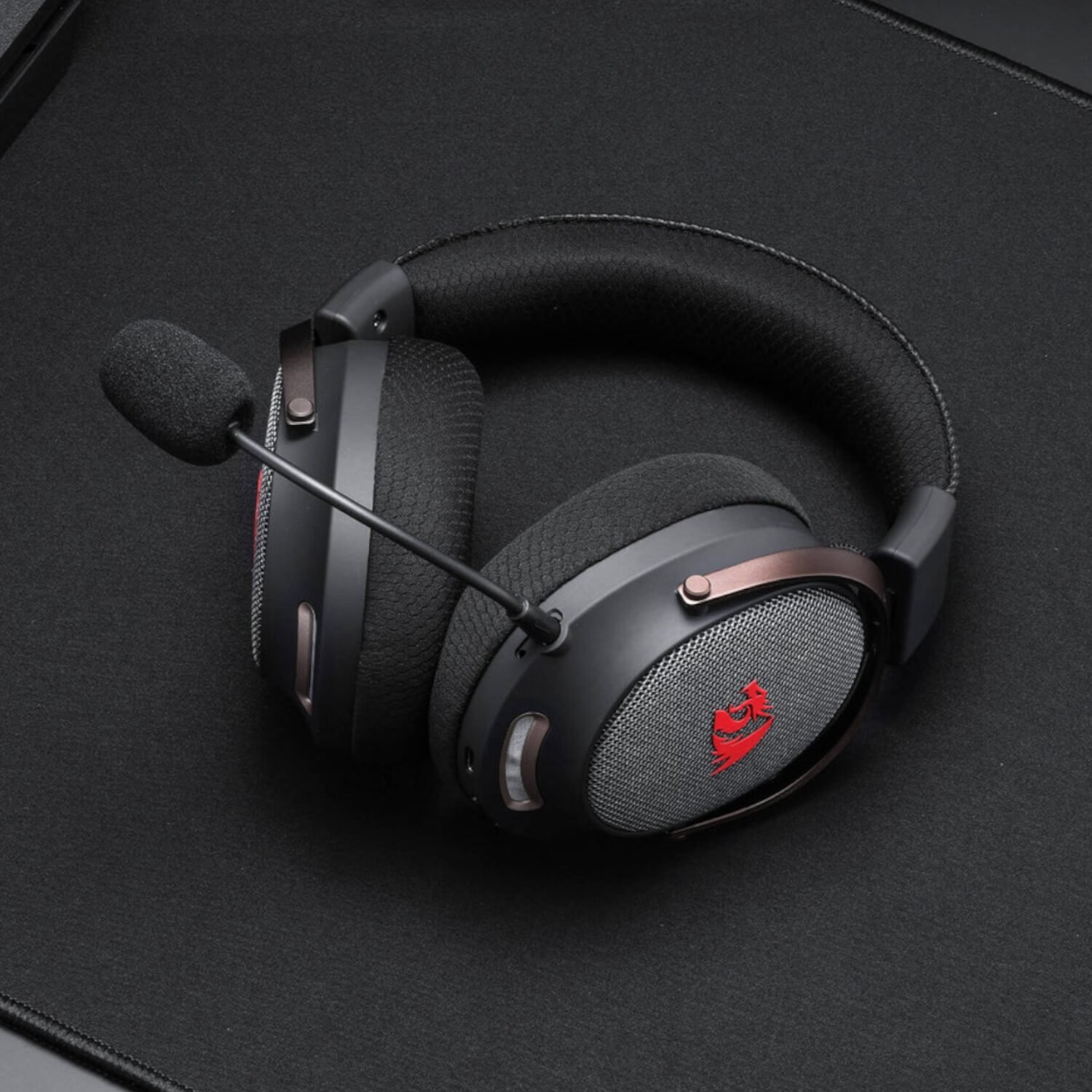 Redragon Arrow Pro H858 Wireless Gaming Headset (Bluetooth + 2.4GHz) - Image 2