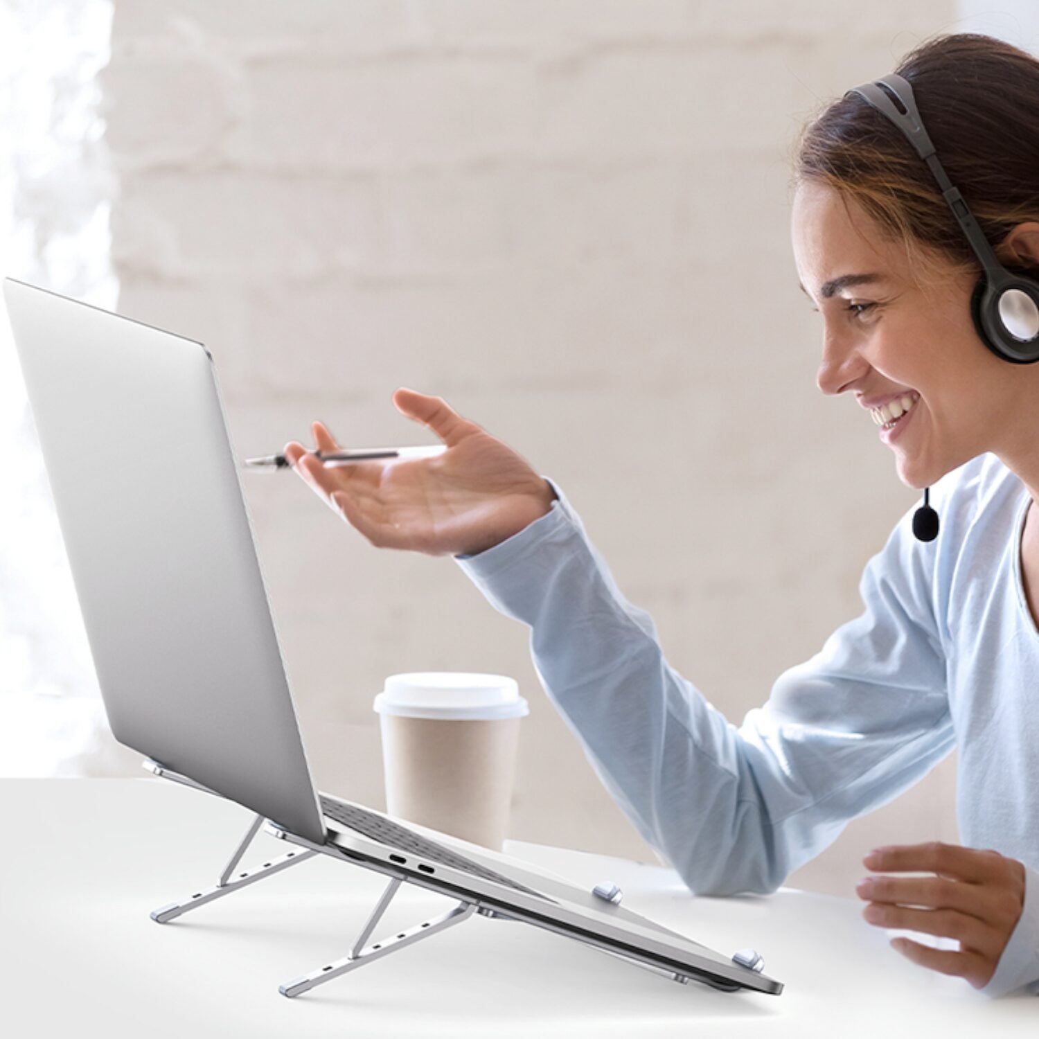 UGREEN Aluminium Adjustable Laptop Stand - Image 4